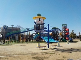 6歳から12歳用遊具.jpg