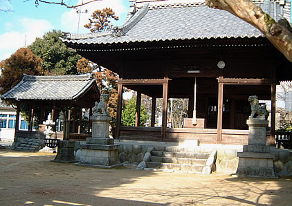 児神社境内の風景