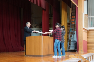 表彰を受けるJRC委員会