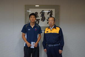 板橋選手と広江町長の写真 板橋選手と広江町長の写真