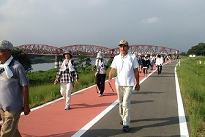 ウォーキングの様子 ウォーキングの様子