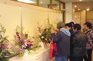 作品展示を参観