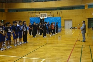 町民卓球大会開会式の様子