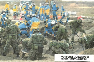 土砂災害を想定した救出救助訓練