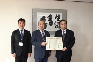 ぎふ農業協同組合内藤常務理事と田邊統括支店長と広江町長