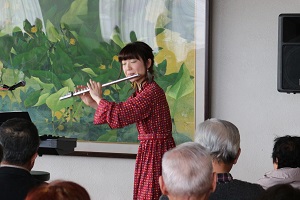 フルートの演奏