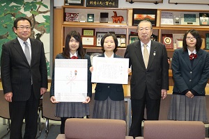 岐阜工業高等学校　校長室にて