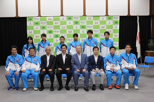 国体出場選手集合写真.jpg