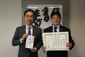 ぎふ農業協同組合武藤常務理事と古田町長.jpg
