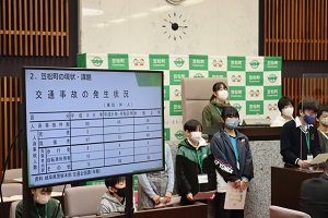 発表の様子２