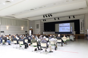 報告会の様子